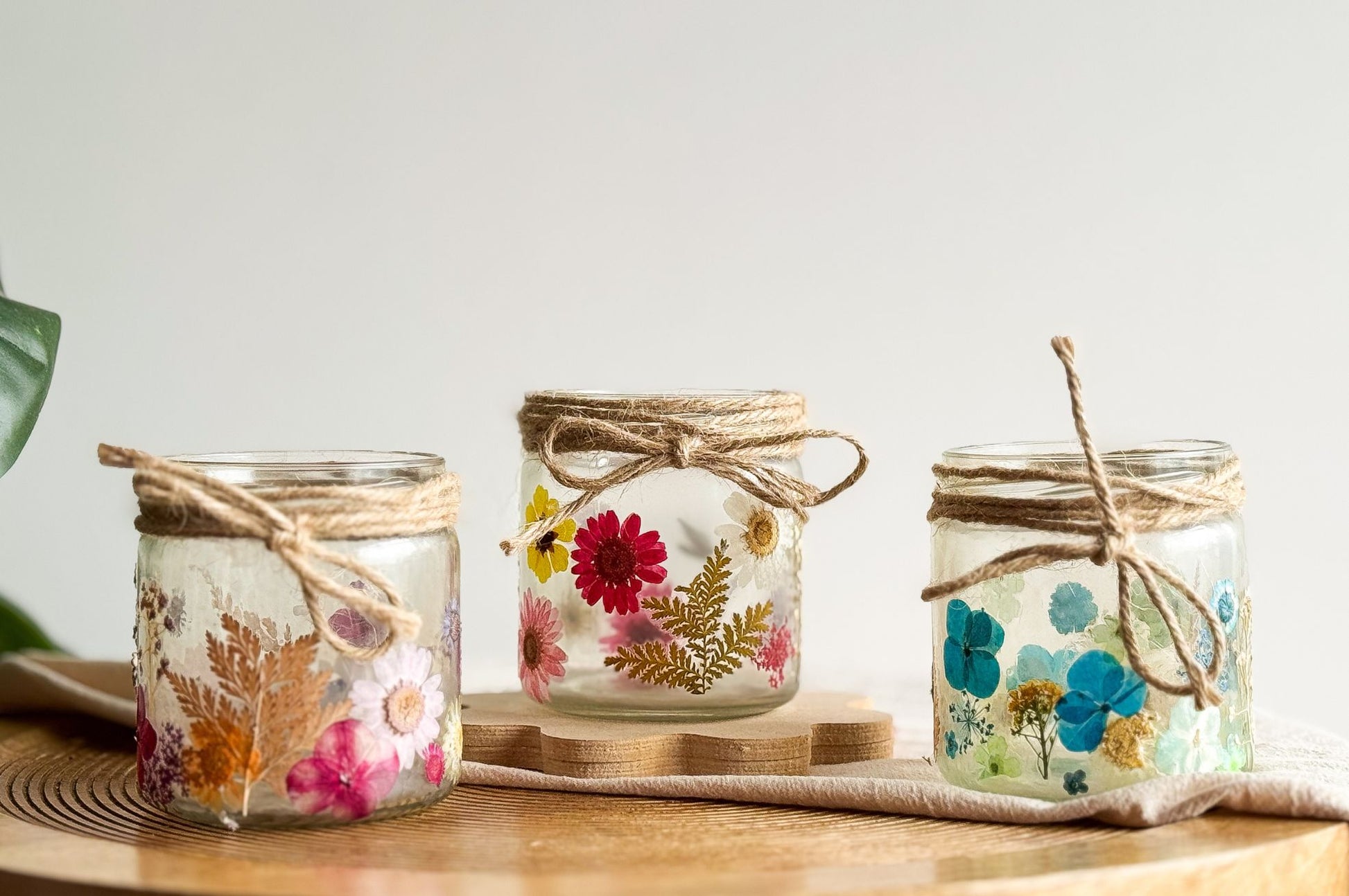 DIY pakket waxinelichthouders met droogbloemen alle kleuren