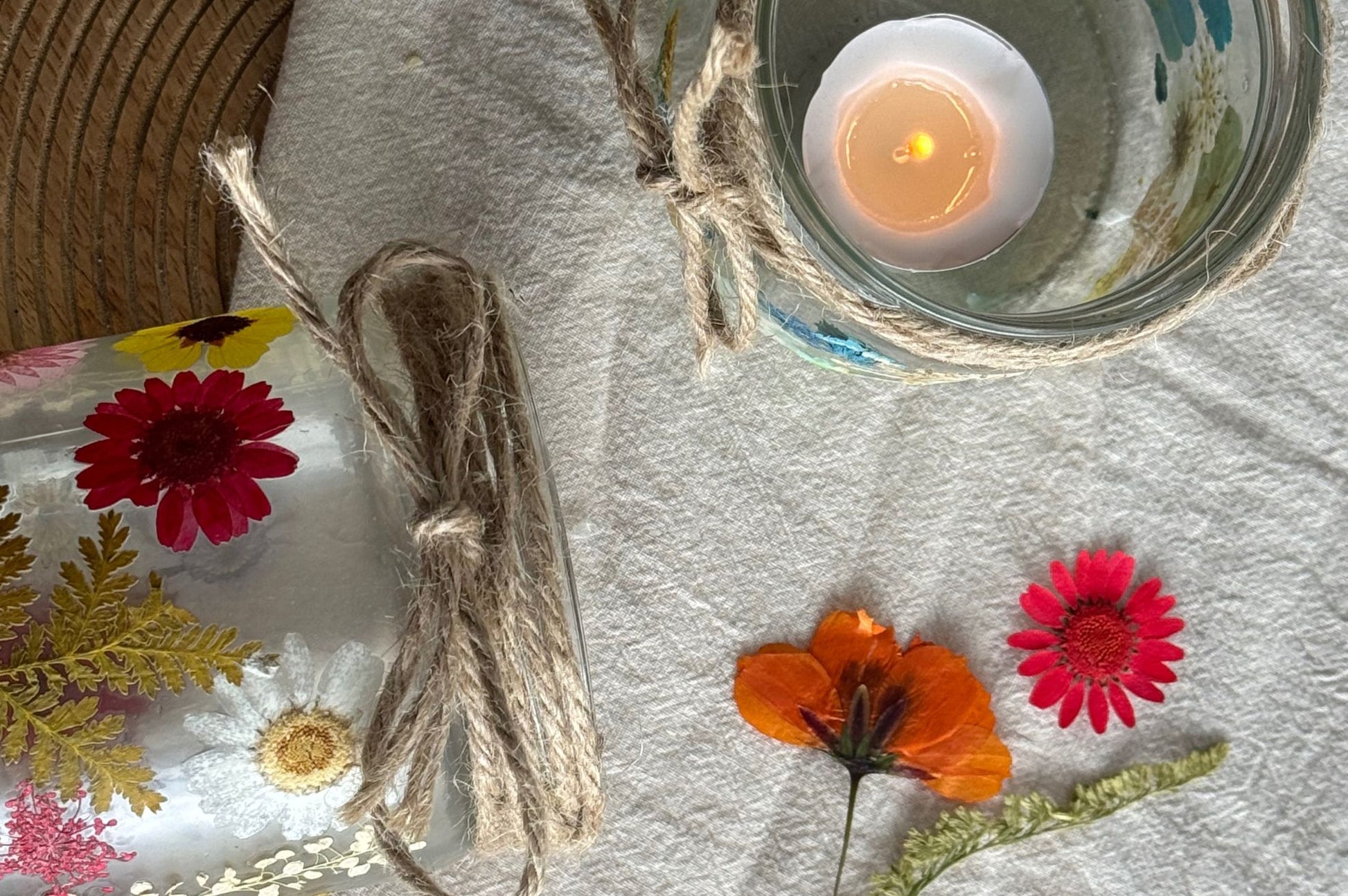 DIY pakket waxinelichthouders met droogbloemen maken