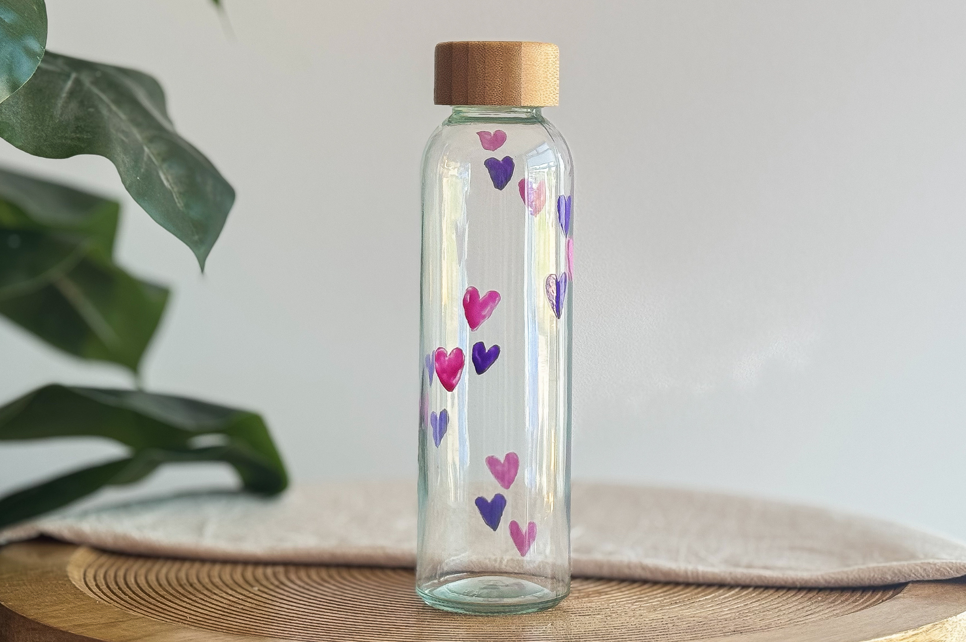 Glazen waterfles hartjes